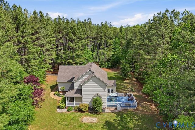 17192 Katy Ln, Beaverdam, VA 23015