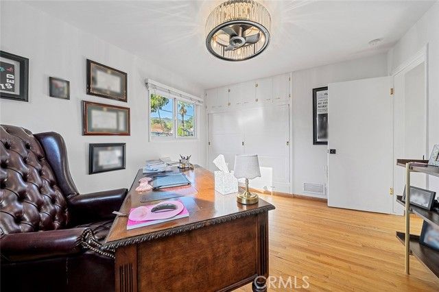 726 E Sierra Madre Avenue, Glendora, CA 91741