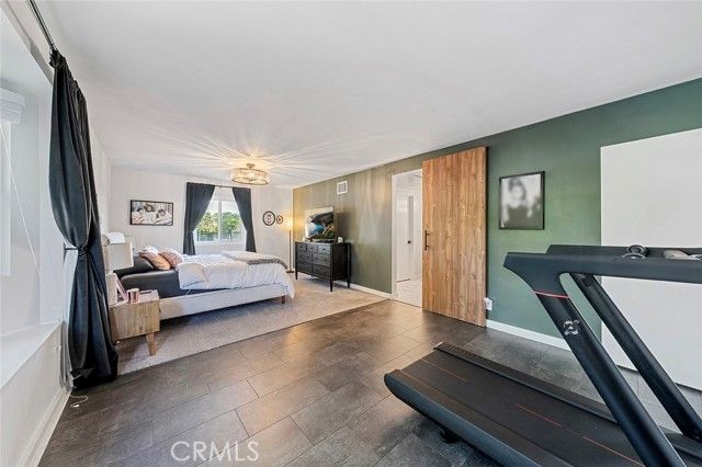 726 E Sierra Madre Avenue, Glendora, CA 91741