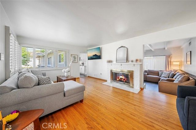 726 E Sierra Madre Avenue, Glendora, CA 91741