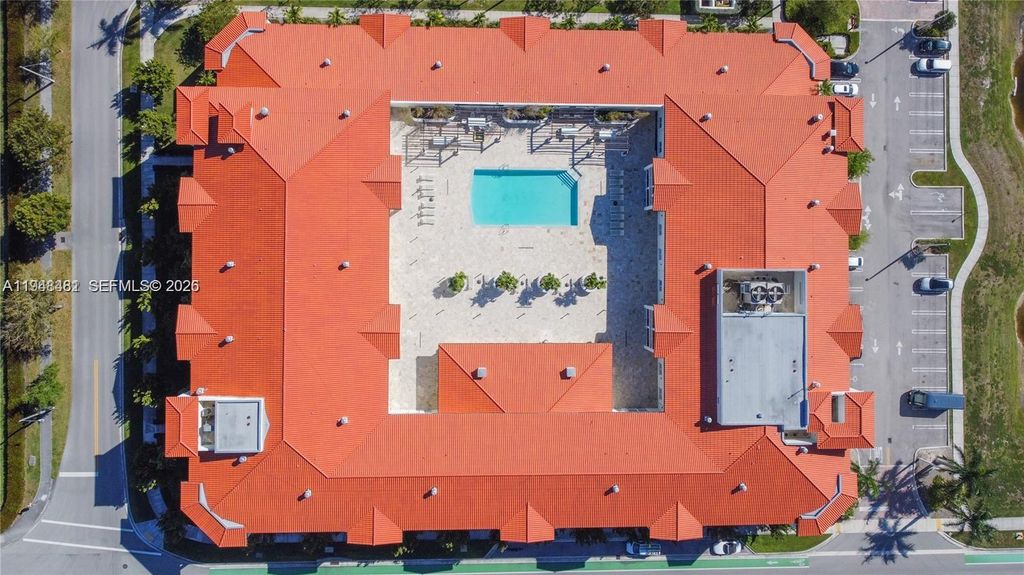 10950 NW 82nd St 319, Doral, FL 33178