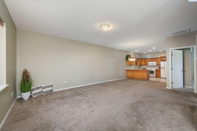 9911 Mia Lane, Pasco, WA 99301