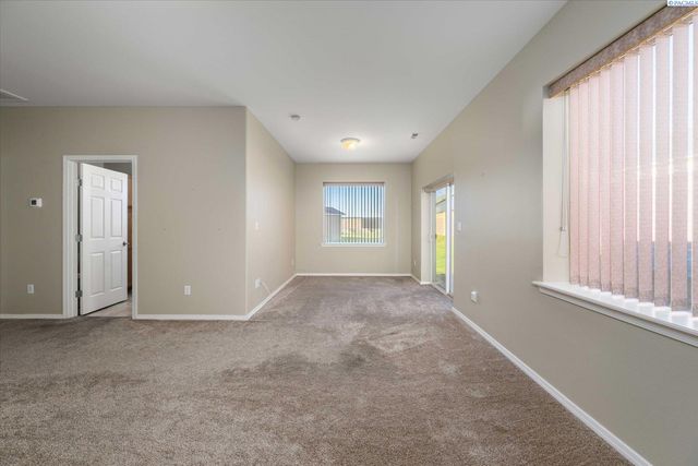 9911 Mia Lane, Pasco, WA 99301