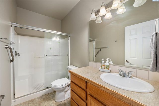 9911 Mia Lane, Pasco, WA 99301