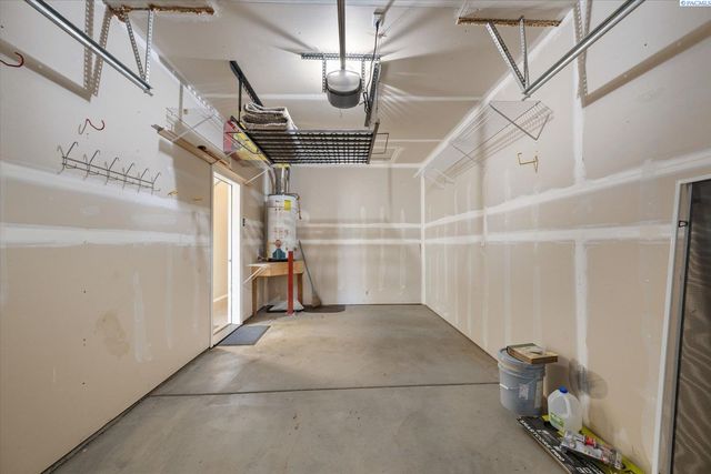 9911 Mia Lane, Pasco, WA 99301