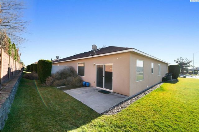 9911 Mia Lane, Pasco, WA 99301