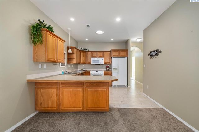 9911 Mia Lane, Pasco, WA 99301