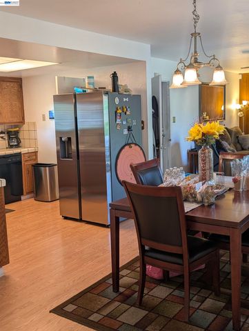 4044 Granada Dr, Pittsburg, CA 94565