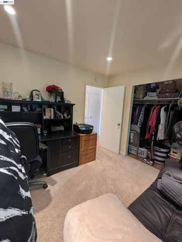 4044 Granada Dr, Pittsburg, CA 94565