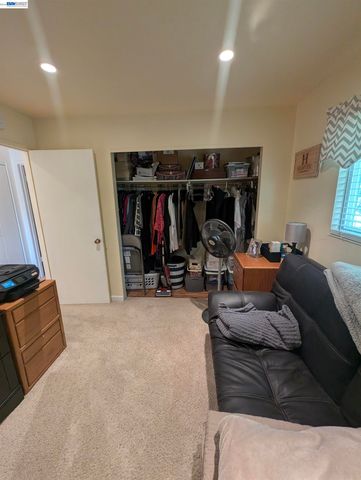 4044 Granada Dr, Pittsburg, CA 94565