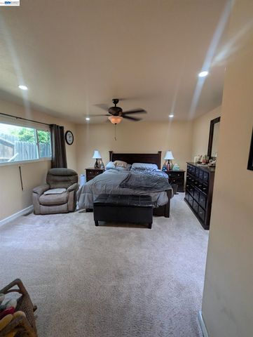 4044 Granada Dr, Pittsburg, CA 94565