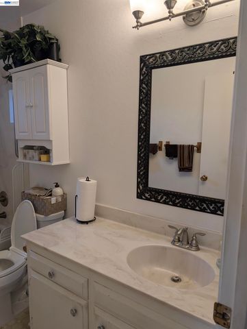 4044 Granada Dr, Pittsburg, CA 94565