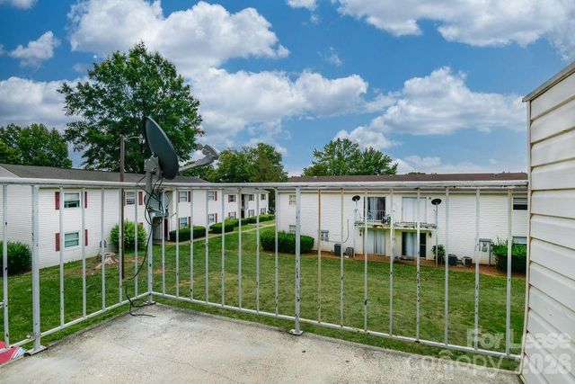 7981 Shady Oak Trail 99, Charlotte, NC 28210