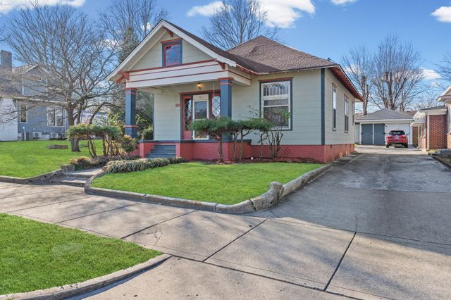 211 N Oak St, Springfield, TN 37172