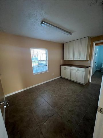 1905 W BAKER STREET, Plant City, FL 33563