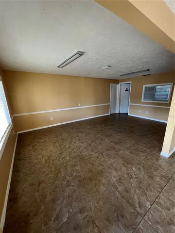 1905 W BAKER STREET, Plant City, FL 33563