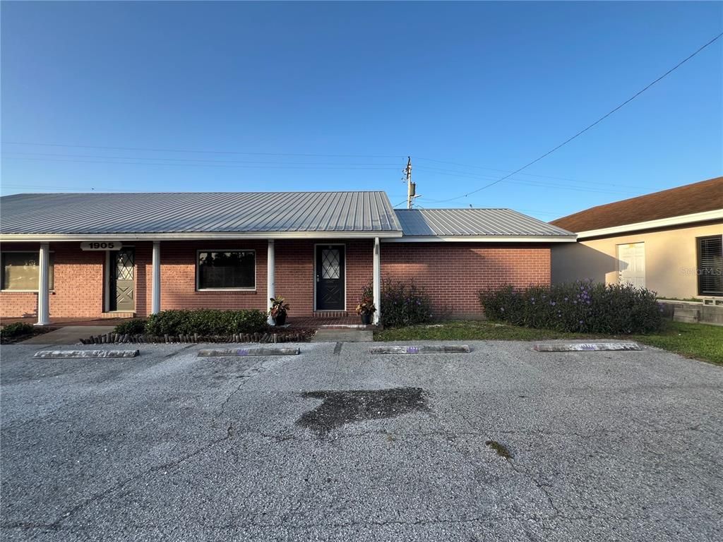 1905 W BAKER STREET, Plant City, FL 33563