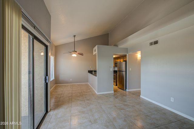 1241 N 48TH Street 211, Phoenix, AZ 85008