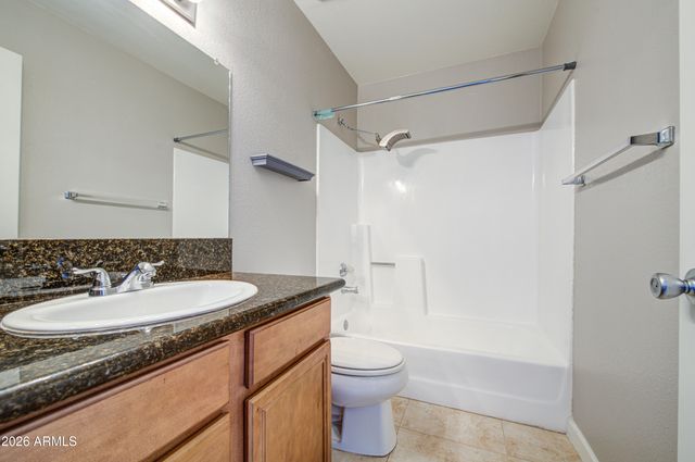1241 N 48TH Street 211, Phoenix, AZ 85008
