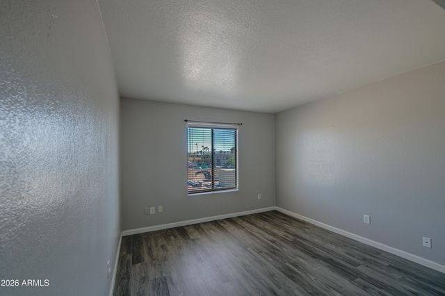1241 N 48TH Street 211, Phoenix, AZ 85008