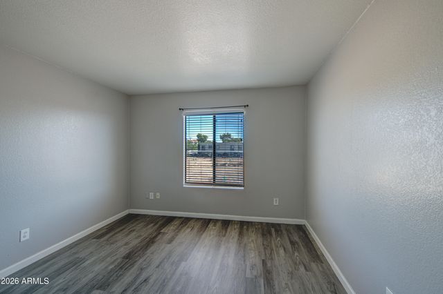 1241 N 48TH Street 211, Phoenix, AZ 85008