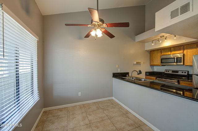 1241 N 48TH Street 211, Phoenix, AZ 85008