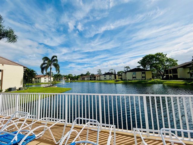 140 Lake Pine Circle A-1, Greenacres, FL 33463
