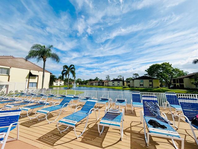 140 Lake Pine Circle A-1, Greenacres, FL 33463