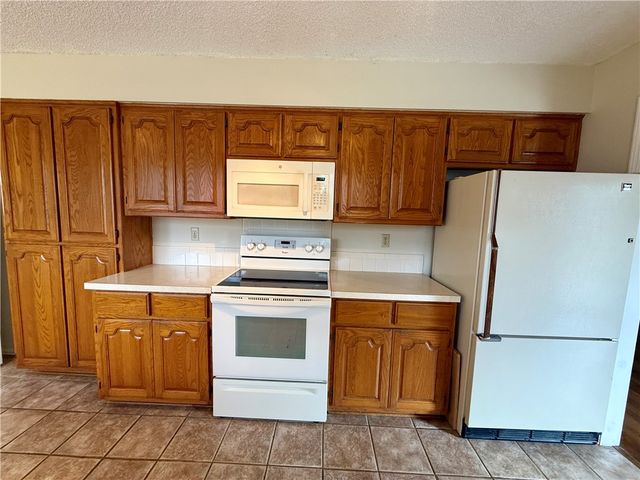 9 Dunedin Drive, Bella Vista, AR 72715