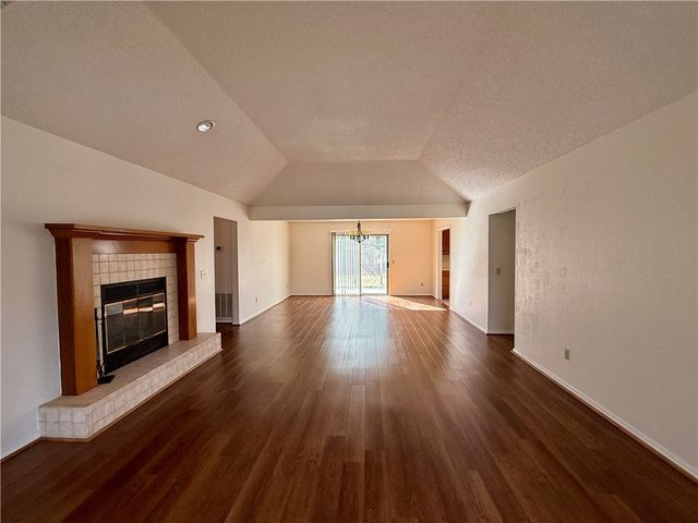 9 Dunedin Drive, Bella Vista, AR 72715