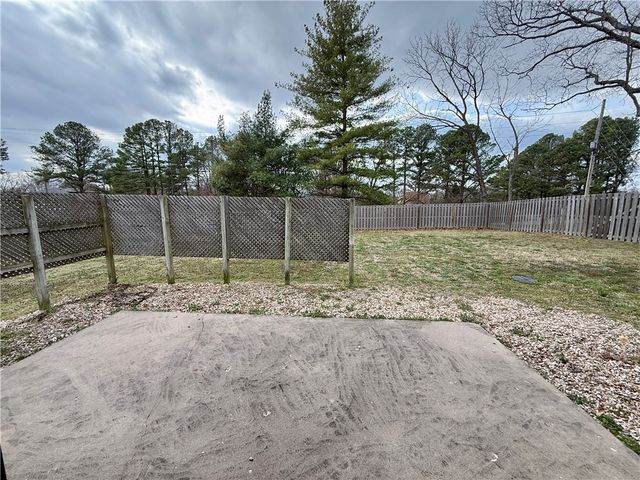 9 Dunedin Drive, Bella Vista, AR 72715