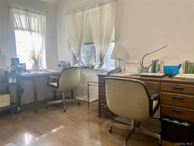 83 Roundtop Road, Yonkers, NY 10710