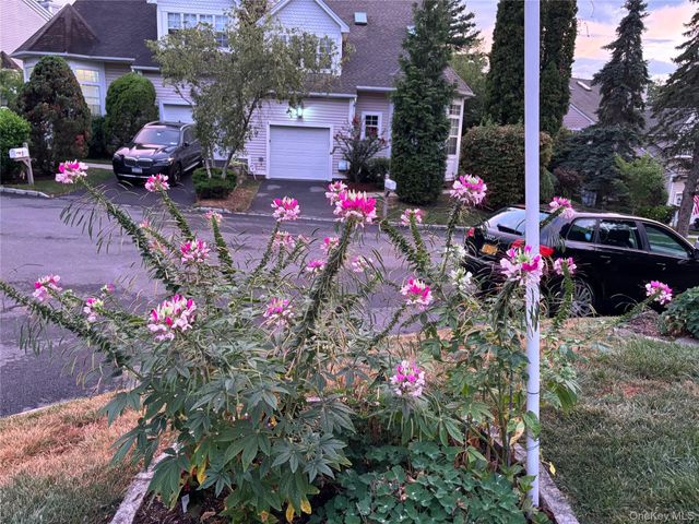 83 Roundtop Road, Yonkers, NY 10710