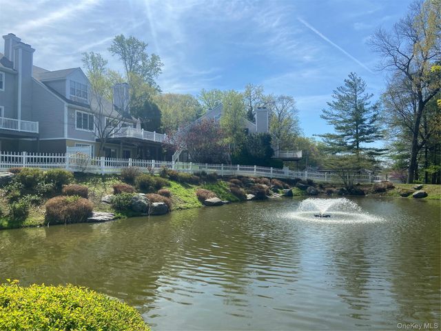 83 Roundtop Road, Yonkers, NY 10710