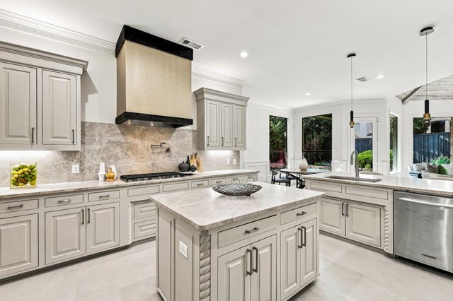 4528 Warwick Lane, Frisco, TX 75034