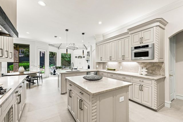 4528 Warwick Lane, Frisco, TX 75034