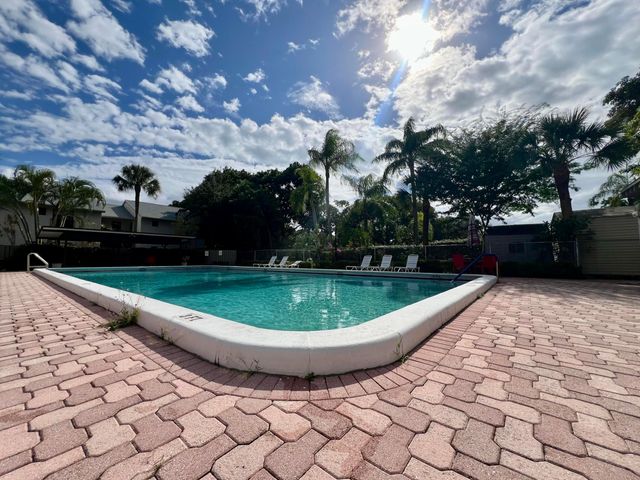 3529 NW 35th Street 1606, Coconut Creek, FL 33066