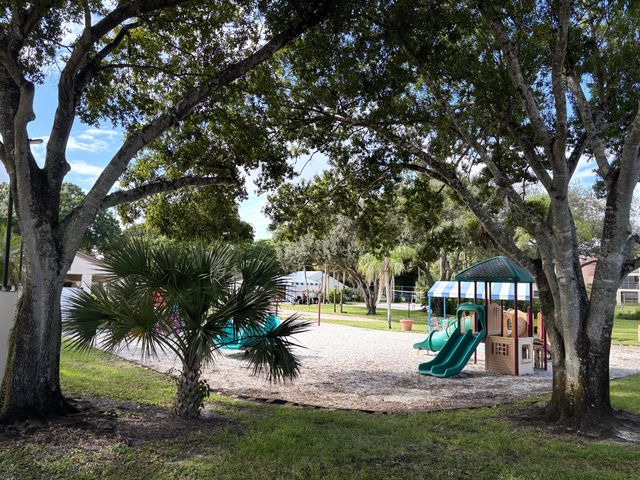 3529 NW 35th Street 1606, Coconut Creek, FL 33066