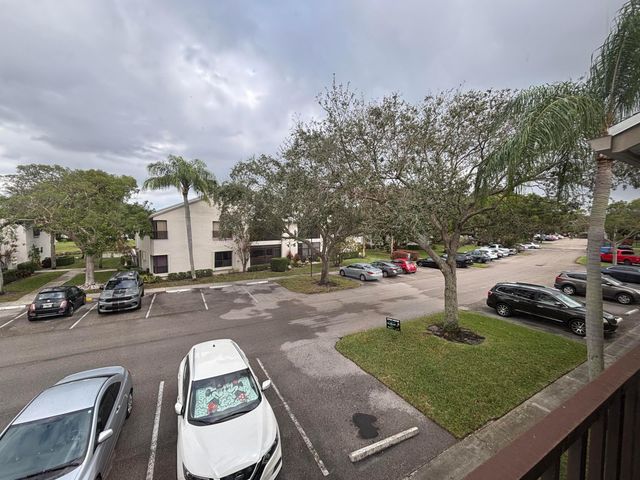 3529 NW 35th Street 1606, Coconut Creek, FL 33066
