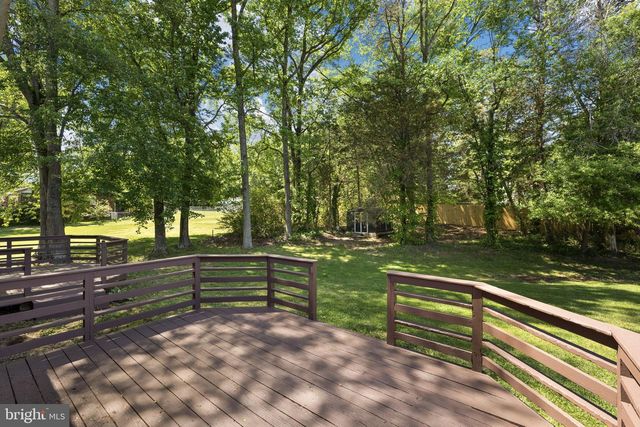 4 SWAN DR, Fredericksburg, VA 22405