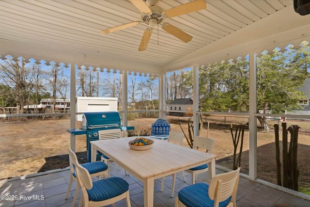 1509 Country Club Drive, Hampstead, NC 28443