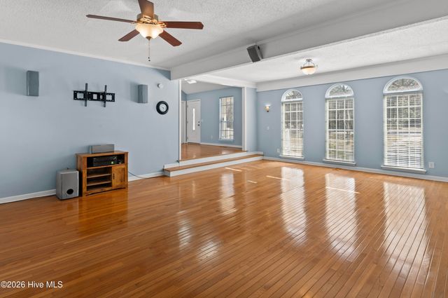 1509 Country Club Drive, Hampstead, NC 28443