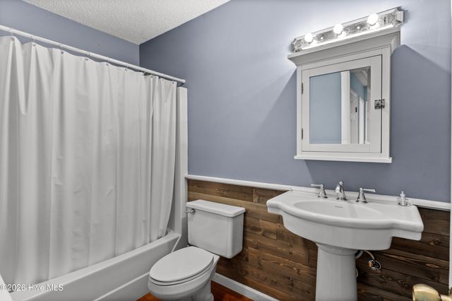 1509 Country Club Drive, Hampstead, NC 28443