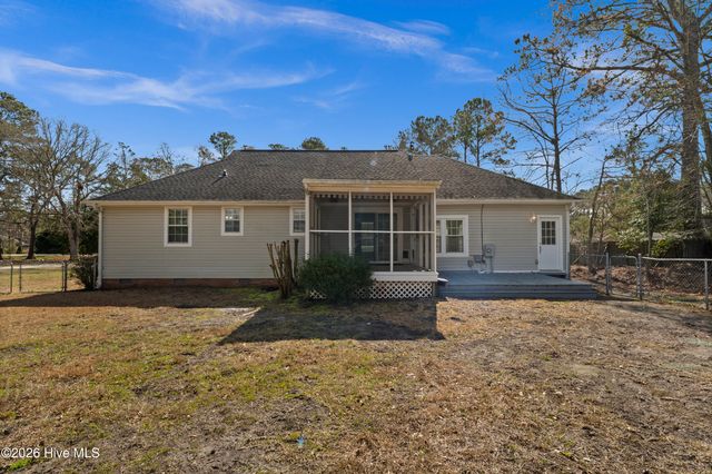 1509 Country Club Drive, Hampstead, NC 28443