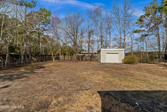 1509 Country Club Drive, Hampstead, NC 28443