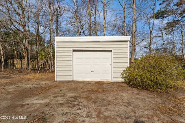 1509 Country Club Drive, Hampstead, NC 28443