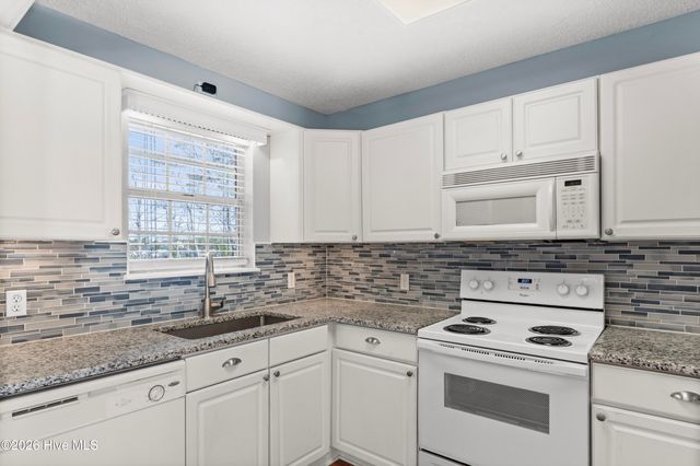 1509 Country Club Drive, Hampstead, NC 28443