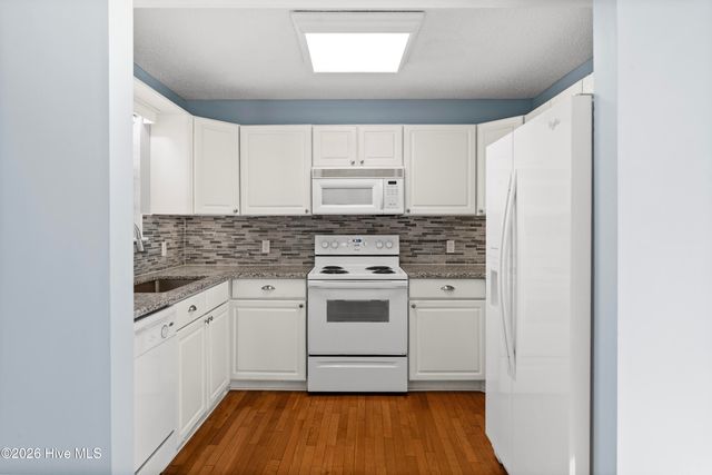 1509 Country Club Drive, Hampstead, NC 28443