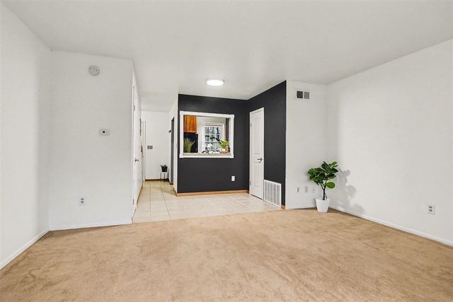 709 Garland Circle A, Kalamazoo, MI 49008