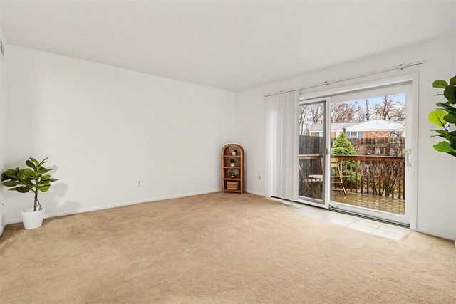 709 Garland Circle A, Kalamazoo, MI 49008